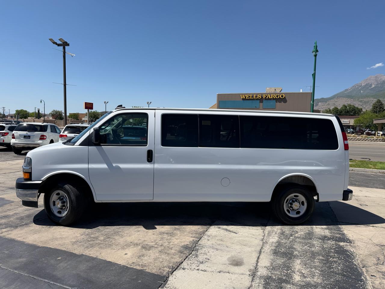 chevrolet express passenger 2025 1GAZGPF74S1150540 image chevrolet express passenger 2025 1GAZGPF74S1150540 image